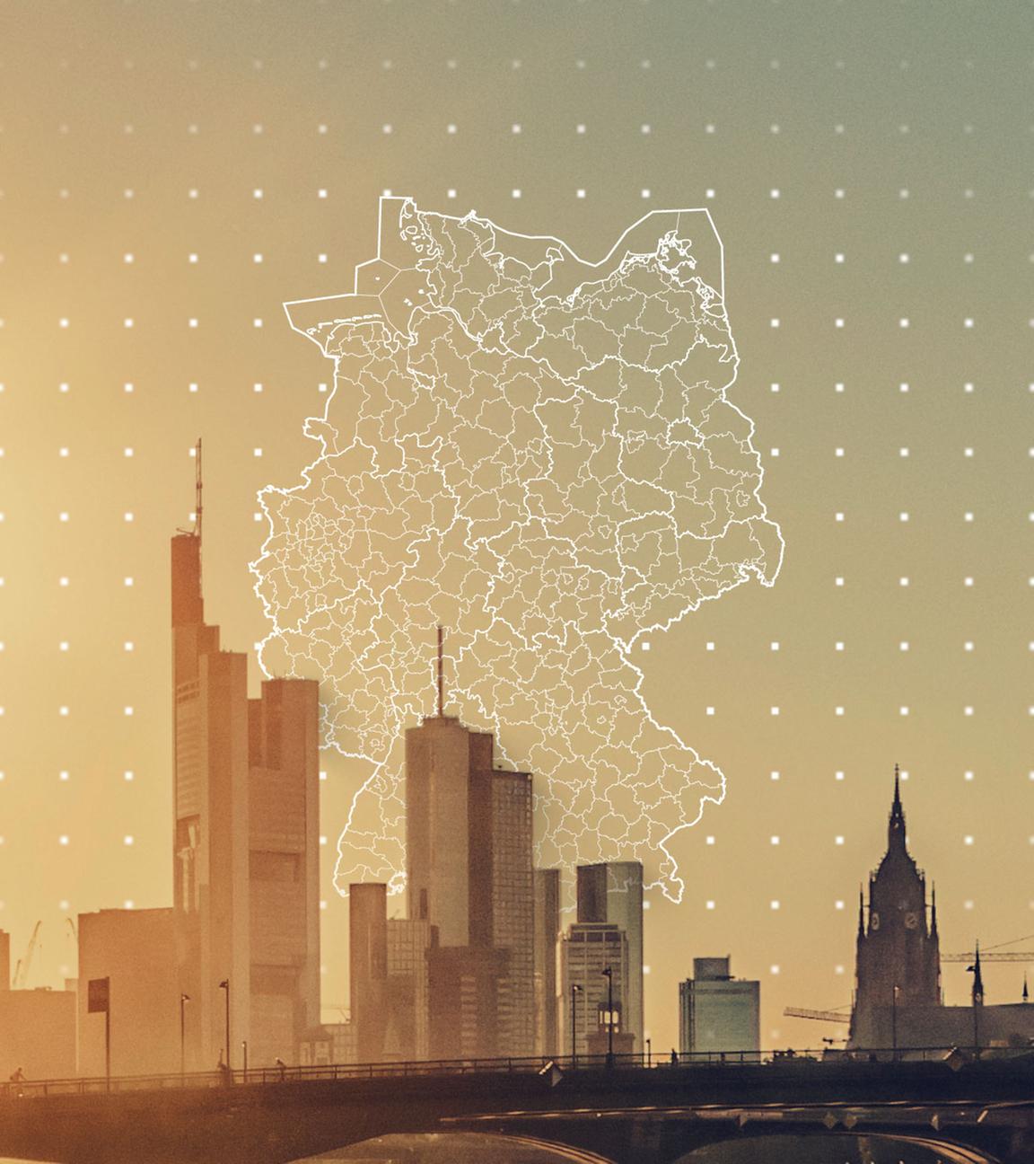 Frankfurt am Main an einem heißen Sommertag (Archivbild), darüber eine Karte mit den Landkreisen Deutschlands ohne Einfärbung der Warnstufe