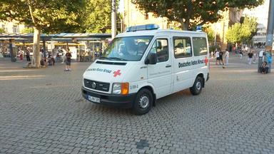 Hitzebus auf dem Bahnhofsplatz