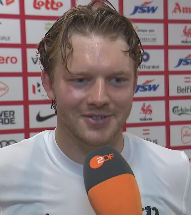 Hockey-Nationalspieler Thies Prinz im Interview nach dem 1:1 gegen Frankreich.