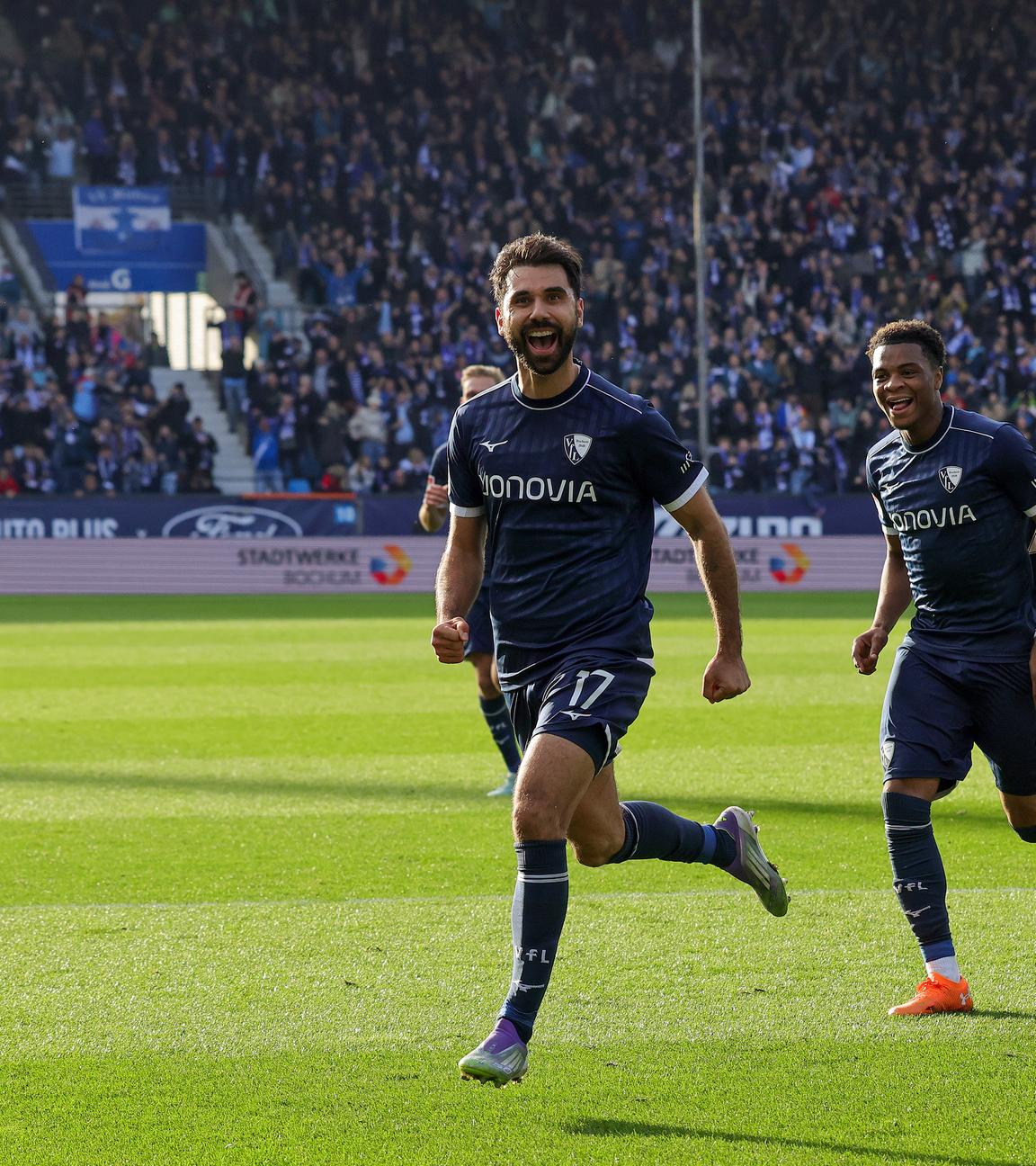 Gerrit Holtmann (Bochum) jubelt über das 2:0 gegen Magdeburg