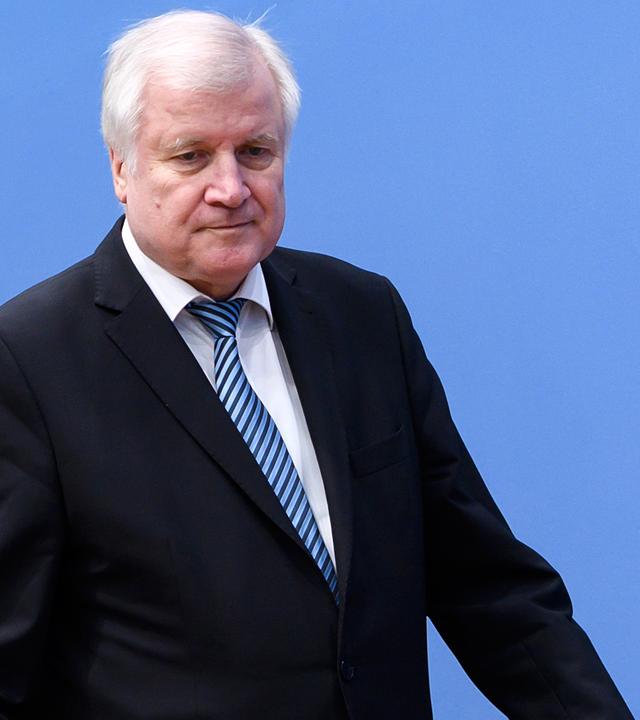 Horst Seehofer bei der Bundespressekonferenz zur Datenklau  am 08.01.2018 in  Berlin