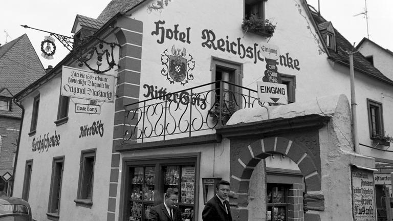 Hotel "Reichsschenke" in Kröv an der Mosel, Deutschland 1968.