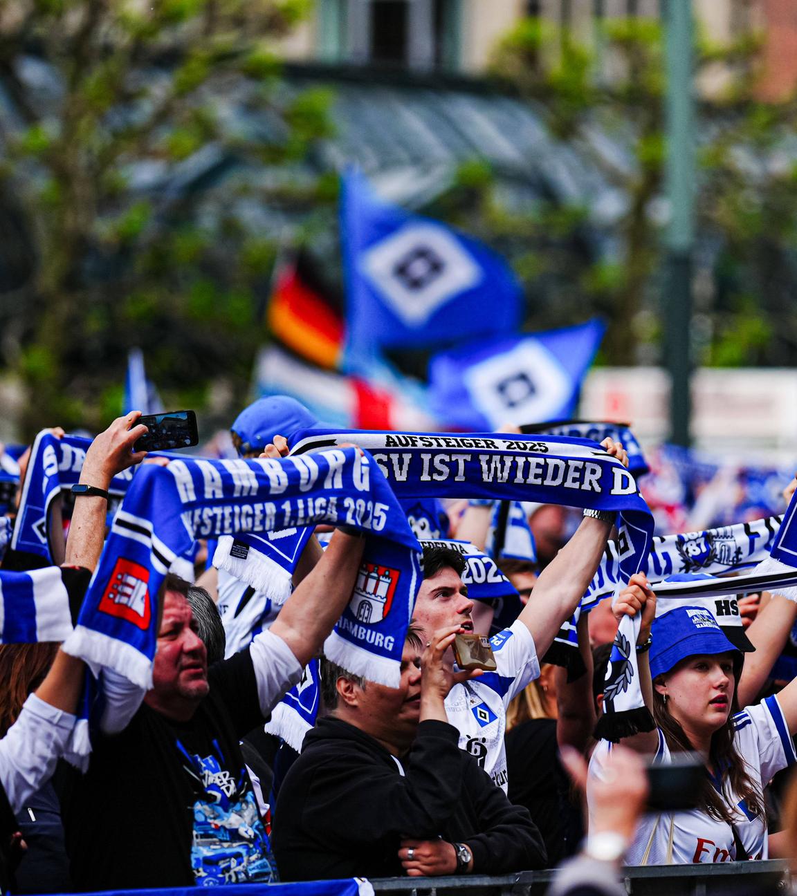 HSV, Fans