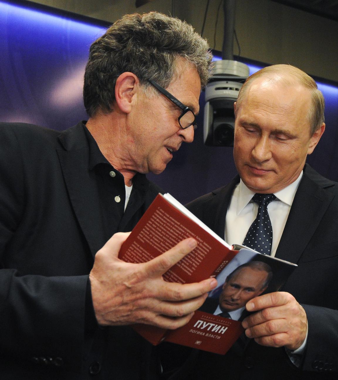 Buchautor Hubert Seipel mit Wladimir Putin