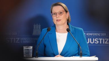 Laut Bundesjustizministerin Hubig ist die Verjährungsfrist bei Vergewaltigung mit fünf Jahren zu kurz. Nun soll sie auf 20 Jahre angehoben werden. 
