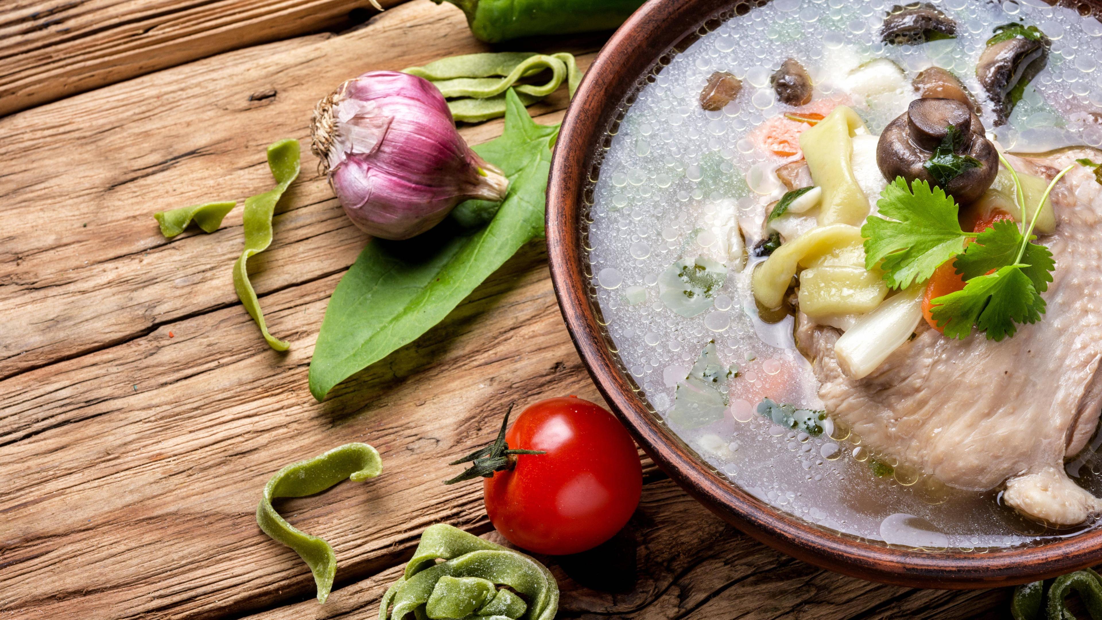 Hühnersuppe