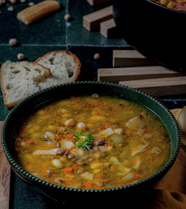 Hülsenfrüchtesuppe „Zuppa di Legumi“