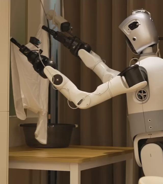 Humanoide Roboter sollen im Haushalt unterstützen.
