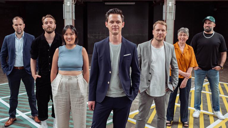 Jo Schück mit Gästen. Totale.