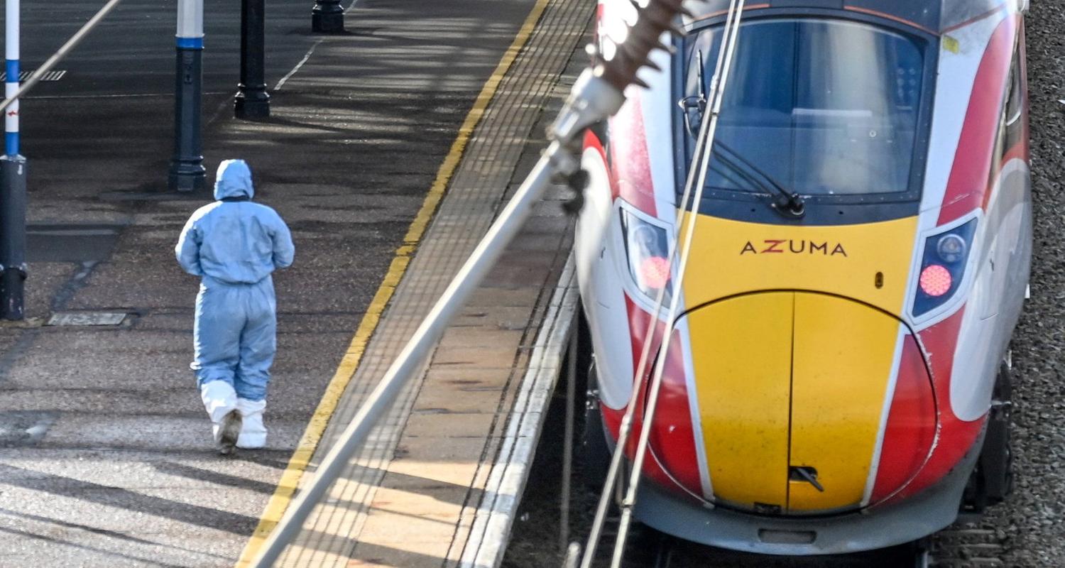 Bluttat im Regionalzug: Zehn Verletzte nach einem Messerangriff nahe Huntingdon