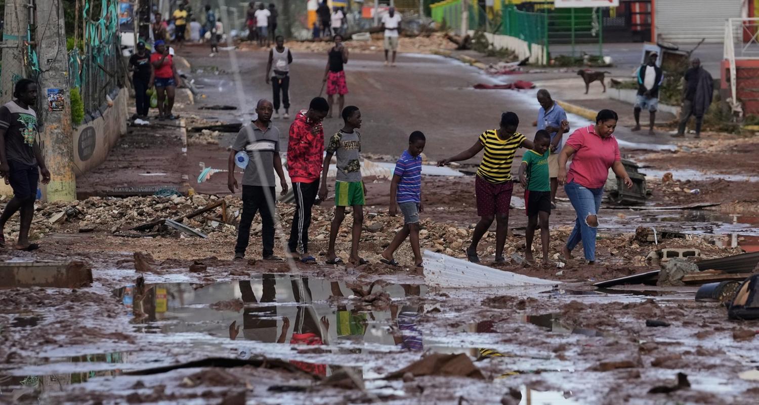 Vor allem im Südwesten Jamaikas führte der Sturm zu starken Überschwemmungen und zerstörten Gebäuden. Eine deutsche Auswanderin berichtet vor Ort.