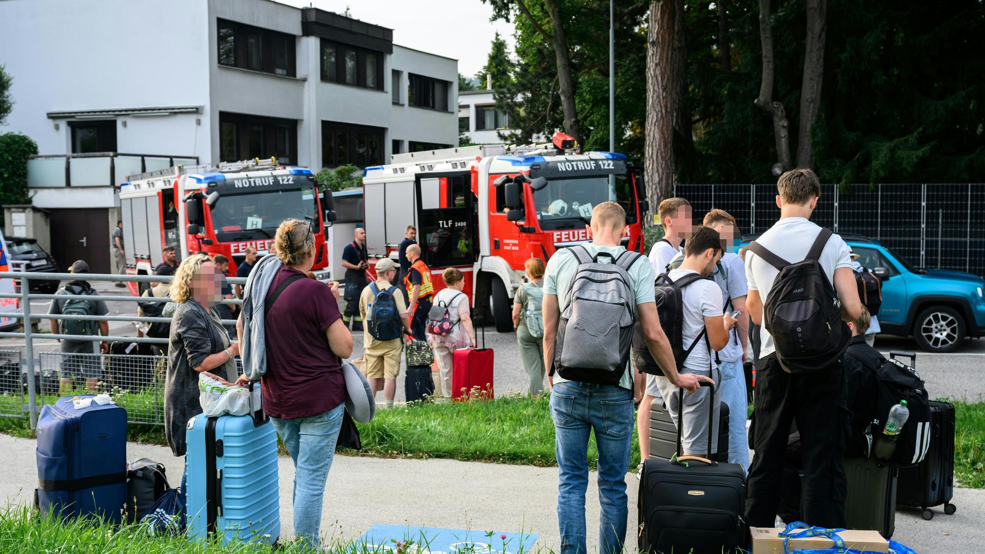 400 ICE-Passagiere aus Tunnel bei Wien gerettet