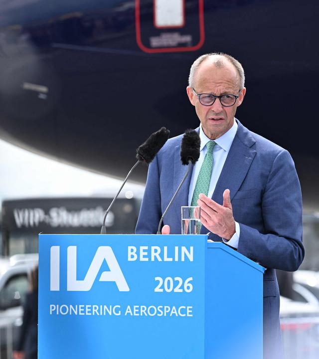 Bundeskanzler Friedrich Merz spricht am 10. Juni 2026 während der Eröffnungsfeier der Internationalen Luft- und Raumfahrtausstellung (ILA).