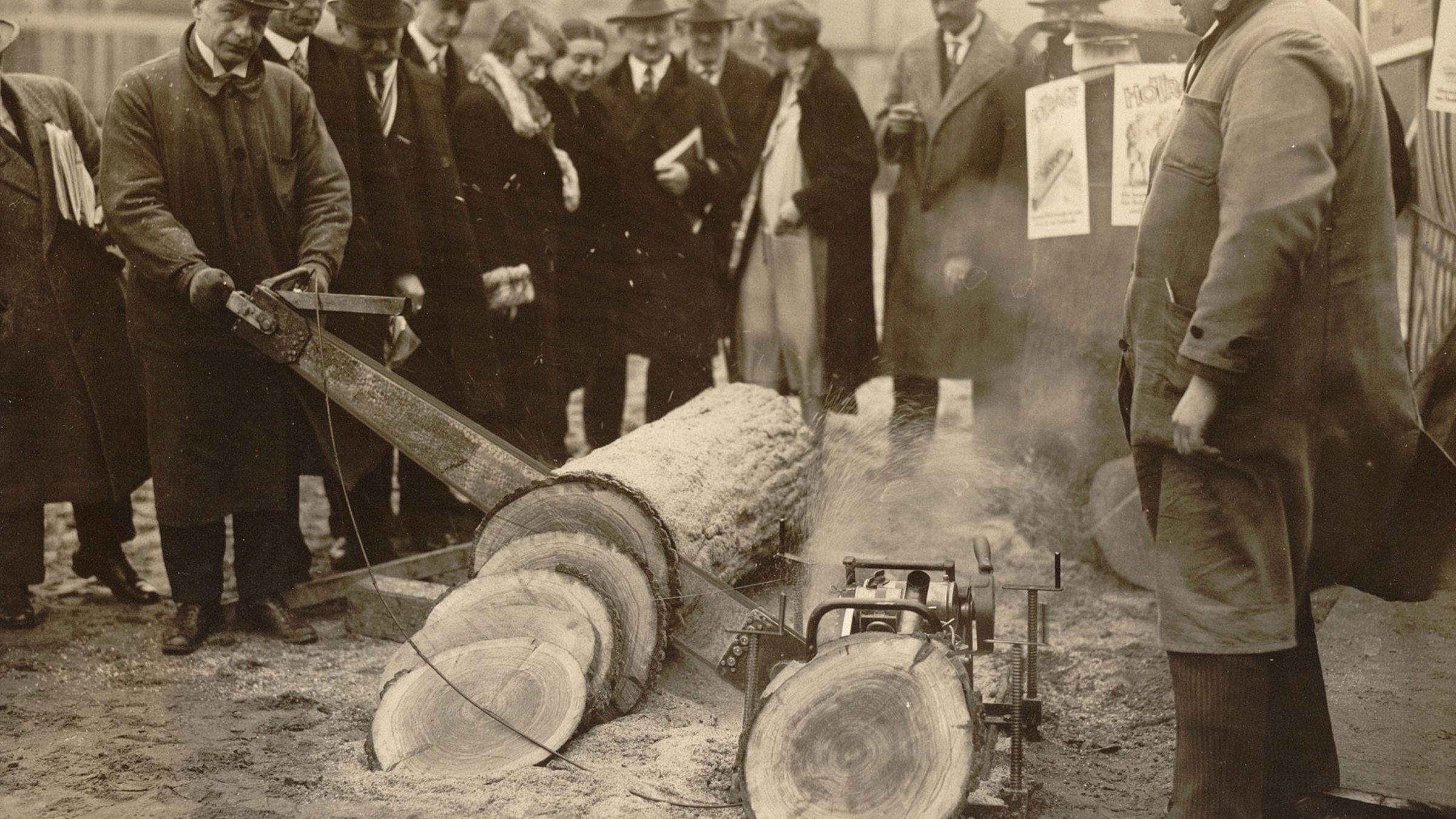 1931, Das ließ das Holzfällerherz höher schlagen: die erste Kettensäge