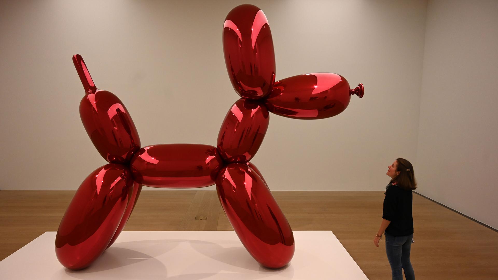 "Balloon Dog", Exponat von Jeff Koons