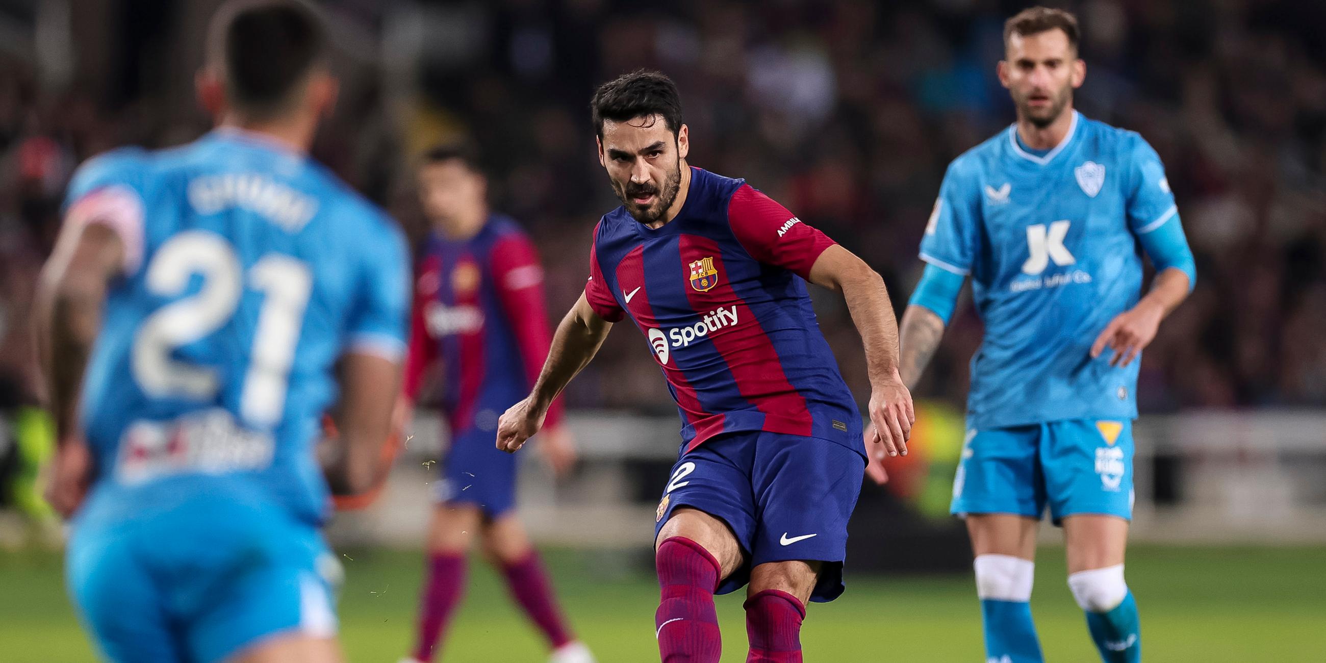 Ilkay Gündogan (M) vom FC Barcelona in Aktion.