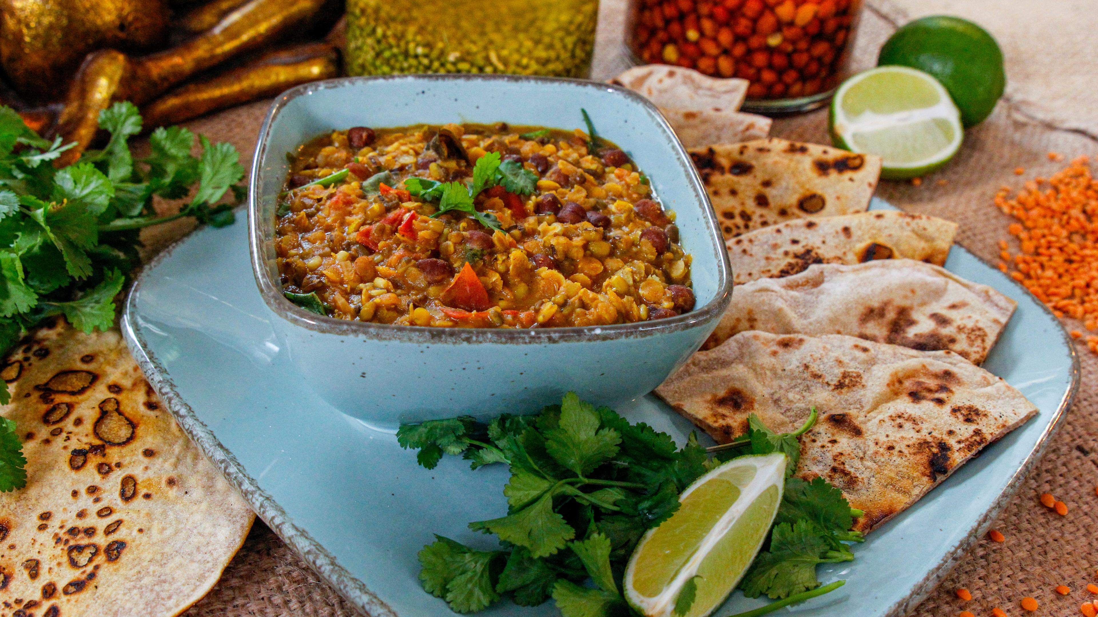 Dal - indischer Hülsenfruchtbrei