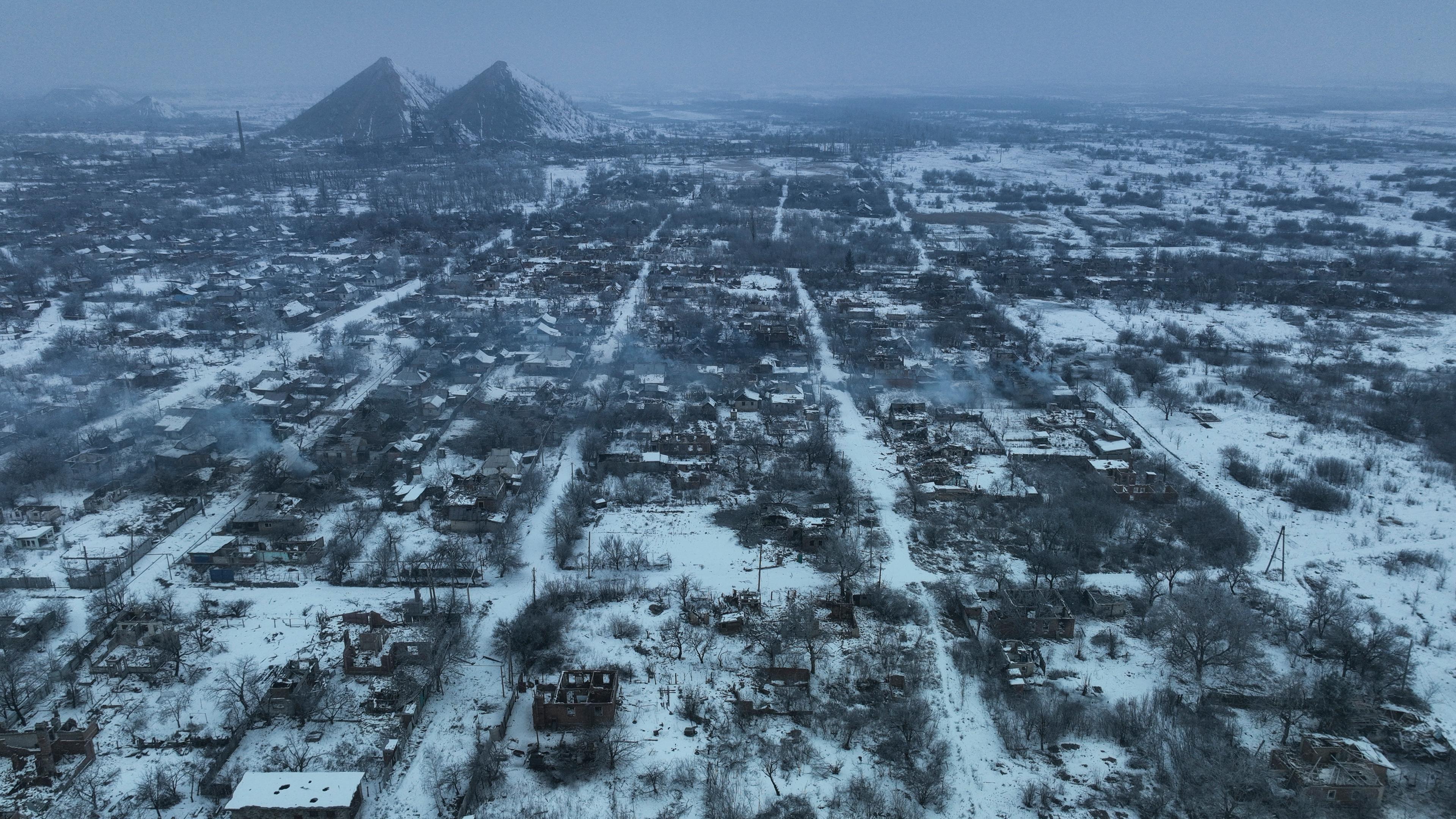 Blick auf die Industriestadt Torezk im Donbass.