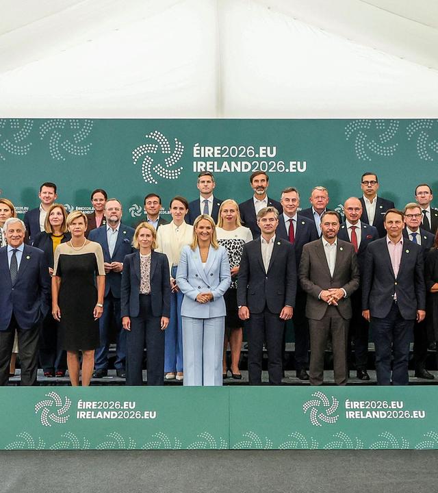Gruppenfoto der EU-Ausßenminister beim informellen Treffen in Irland.