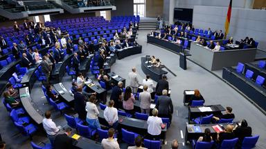 Die 87. Plenarsitzung der 21. Legislaturperiode des Deutschen Bundestags.