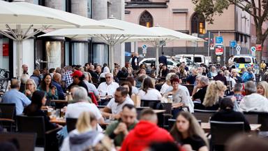 Archiv: Menschen in der Kölner Innenstadt