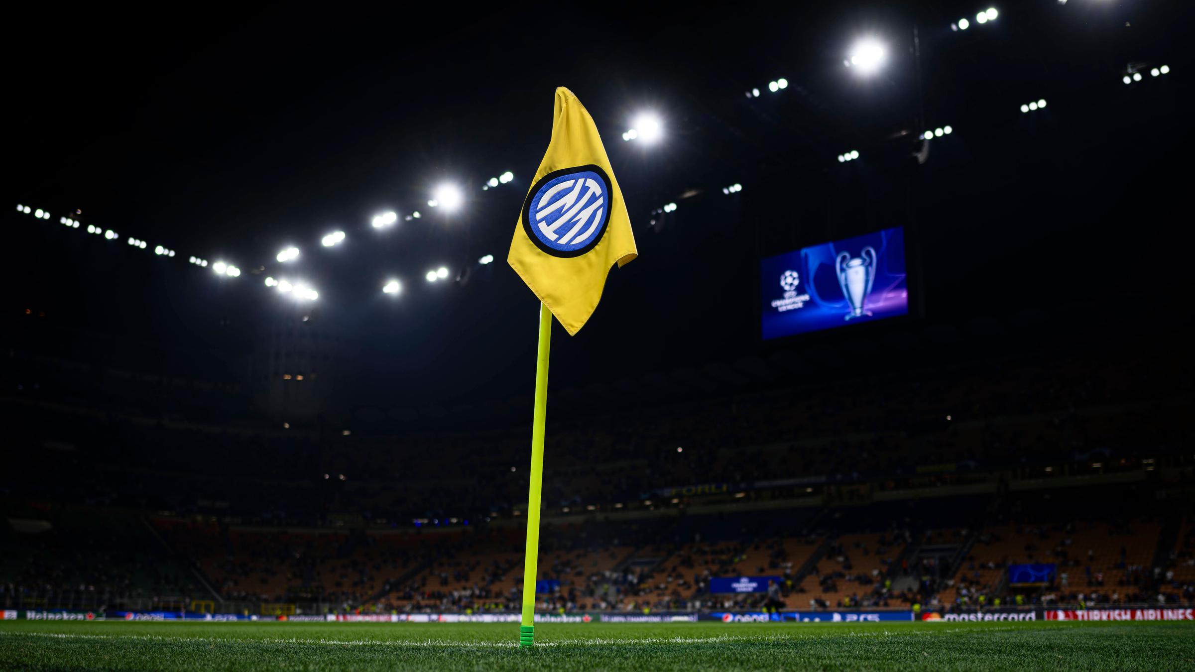 Inter Mailand Eckfahne im San Siro
