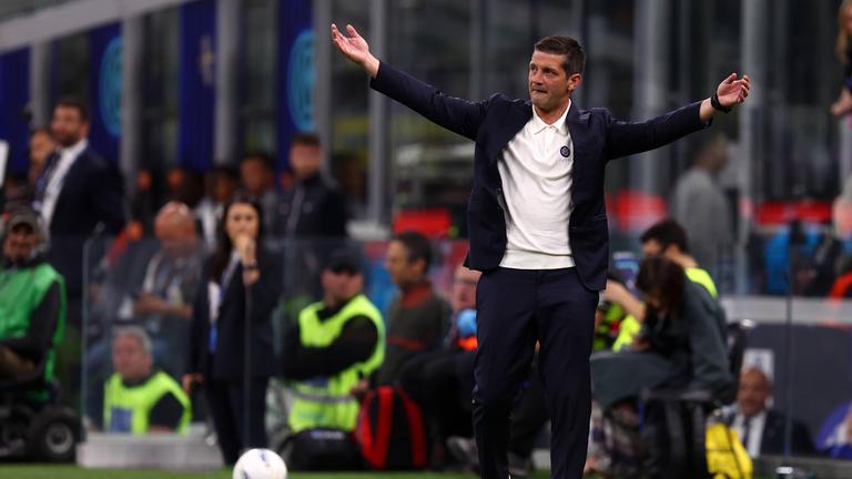 Inter Mailand Trainer Christian Chivu beim Spiel gegen Parma Calcio 