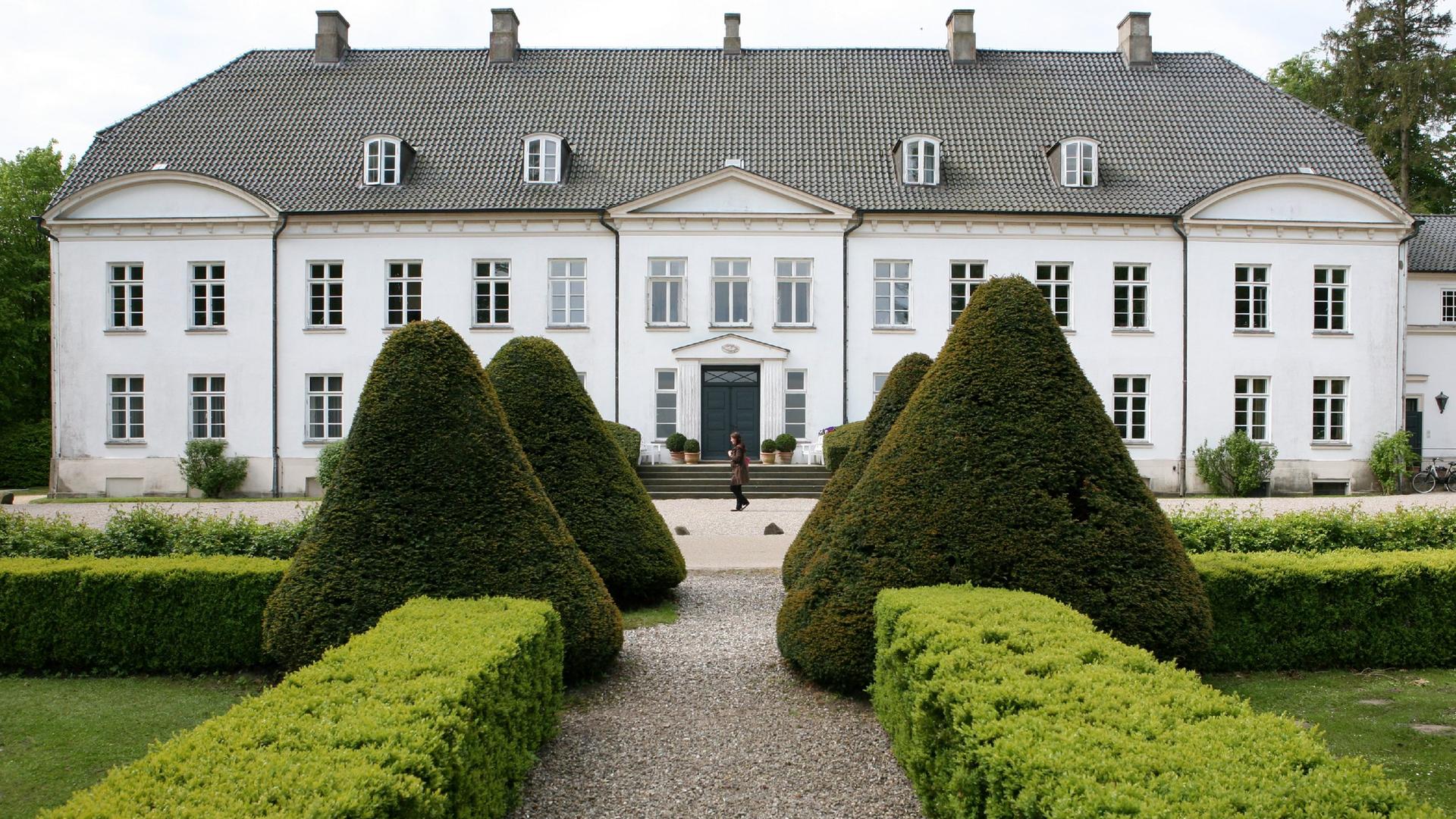 Das Hauptgebäude des Internats Louisenlund bei Güby, Archivbild