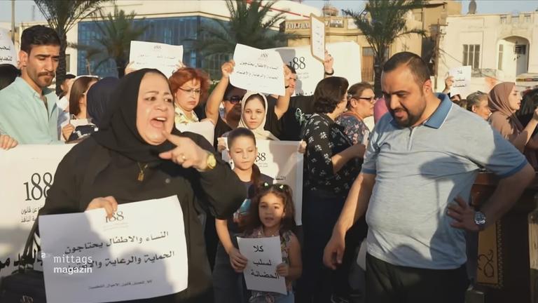 Frauen protestieren im Irak