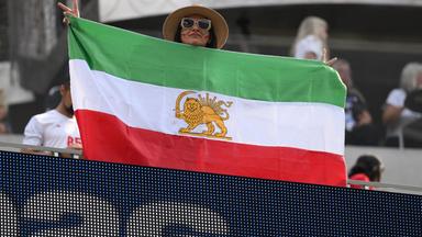 Iranische Flagge am 15.06.26
