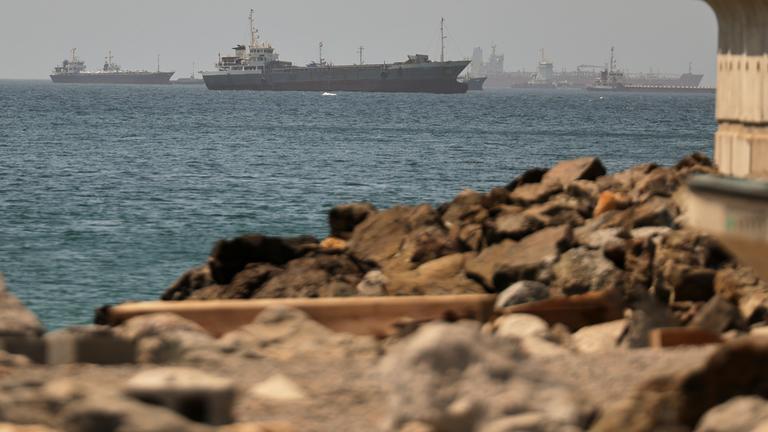 Im Golf von Oman, entlang der Schifffahrtsrouten zwischen der Straße von Hormus und dem Arabischen Meer Tanker und Frachtschiffe zu sehen. Archivbild