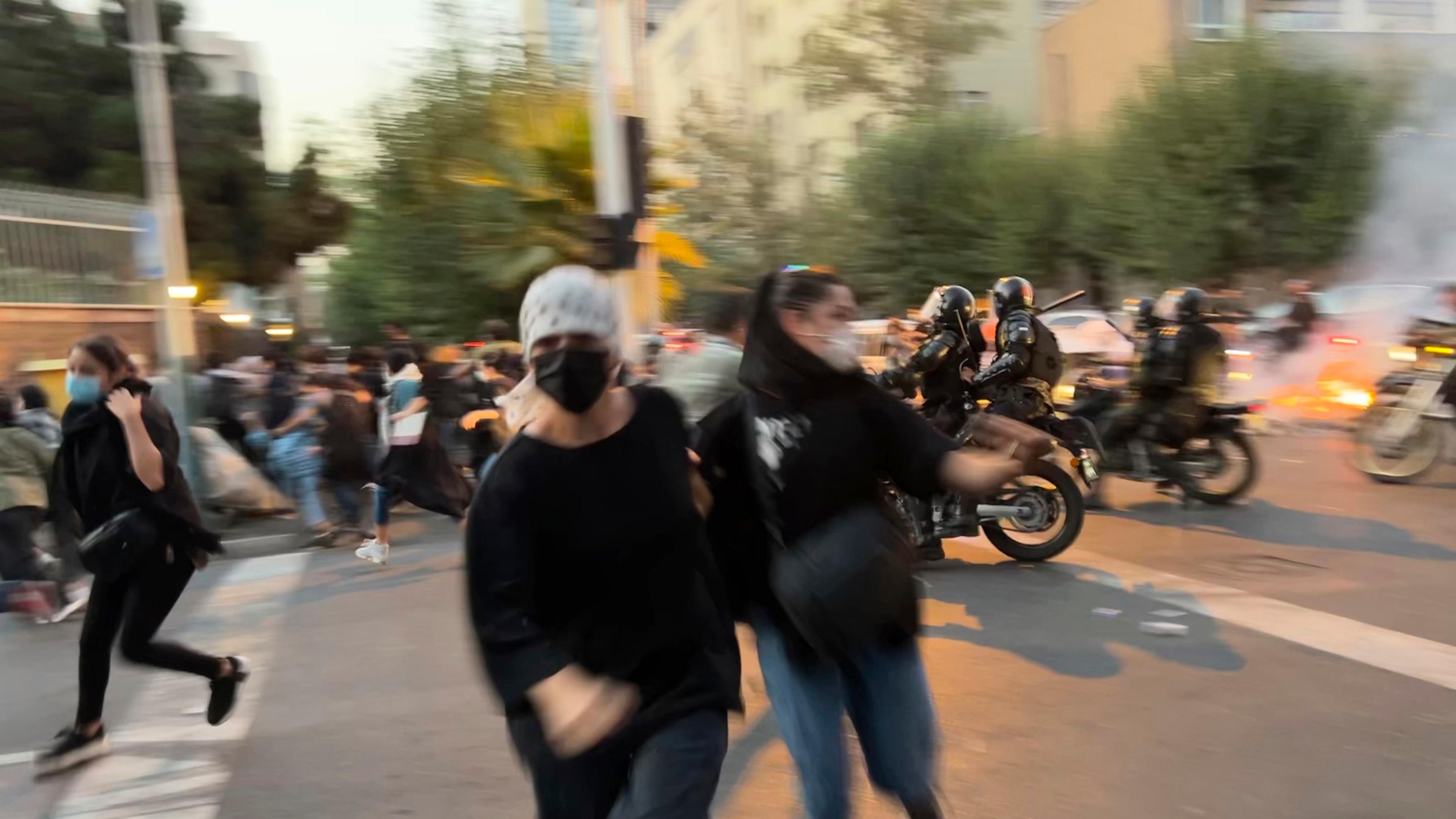 Demonstranten in Teheran, Iran.