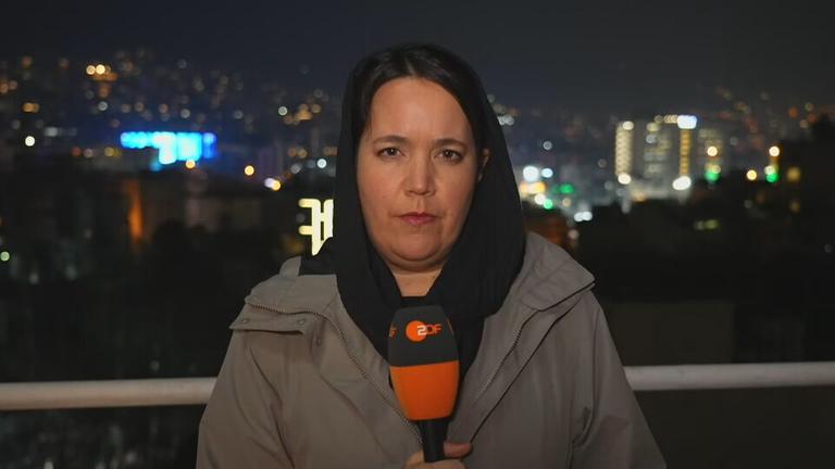 ZDF-Korrespondentin Phoebe Gaa in Teheran