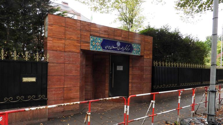 Typical: Iranisches Generalkonsulat