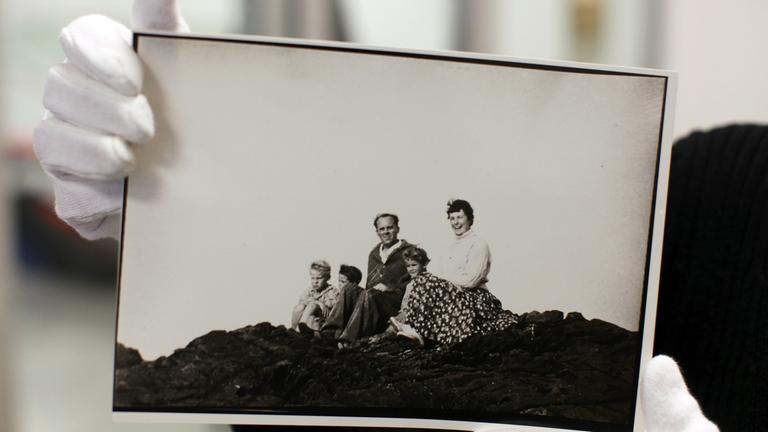 Familienbild von Heinrich Böll aus dem Jahr 1958, aufgenommen in Irland.