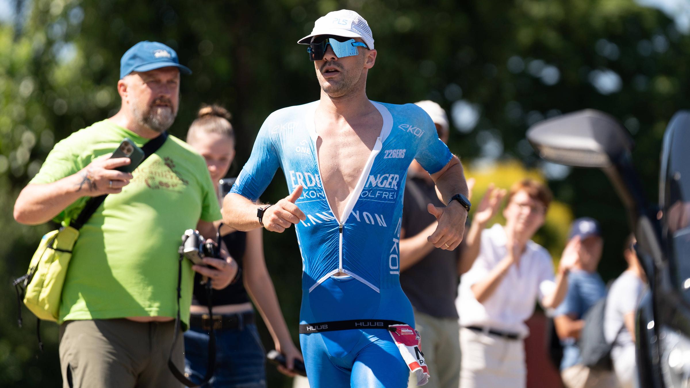 Deutschlands Patrick Lange in Aktion.