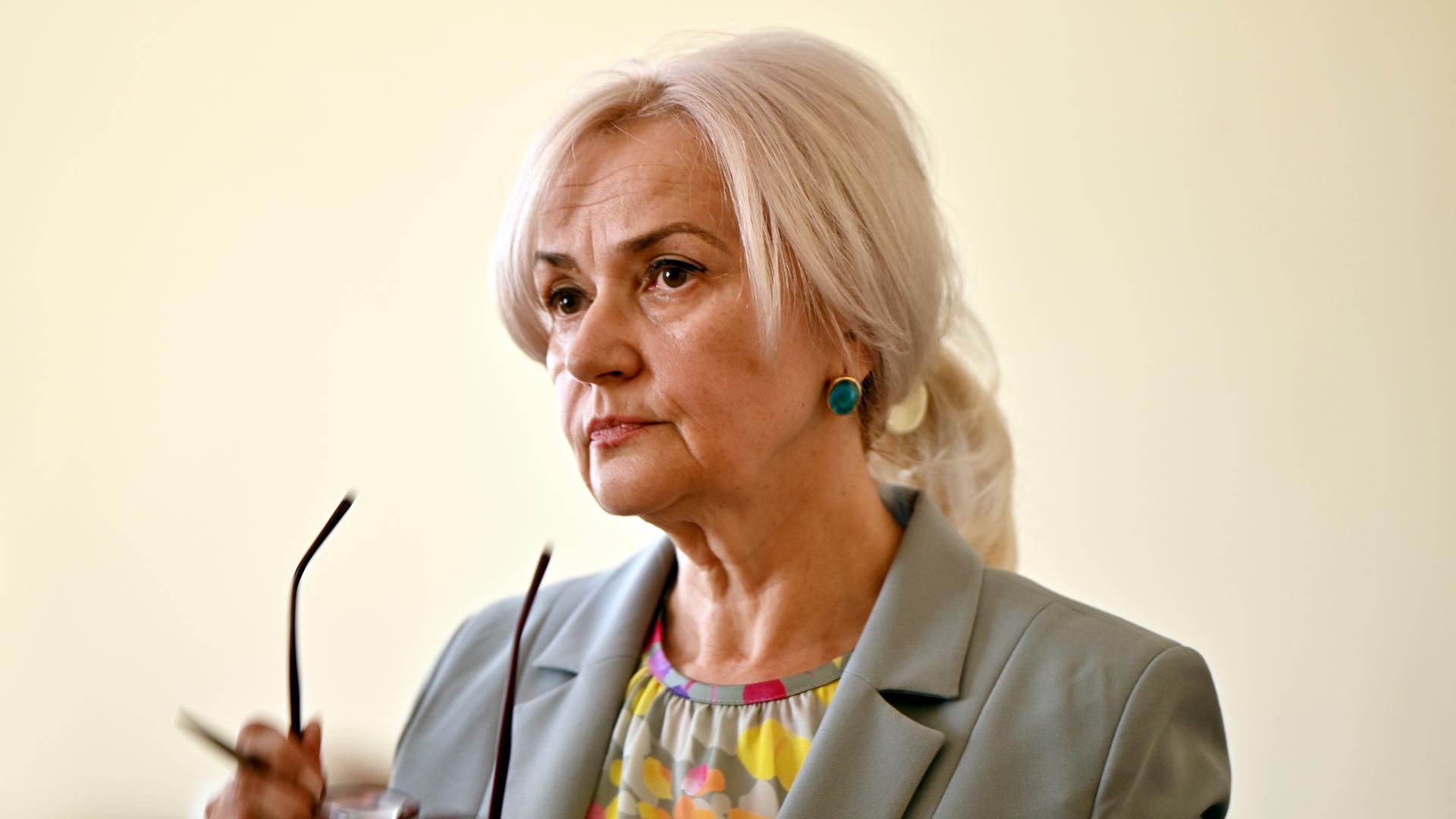 Die ukrainische Linguistin, Politikerin, ehemalige Parlamentsabgeordnete und Professorin Iryna Farion nimmt an einer Anhörung vor dem Berufungsgericht in Lviv teil am 09.05.2024.