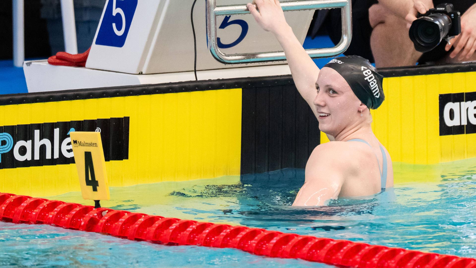 Die deutsche Schwimmerin Isabel Gose nach ihrem Durchgang beim 1500m-Finale in Stockholm (Archiv).