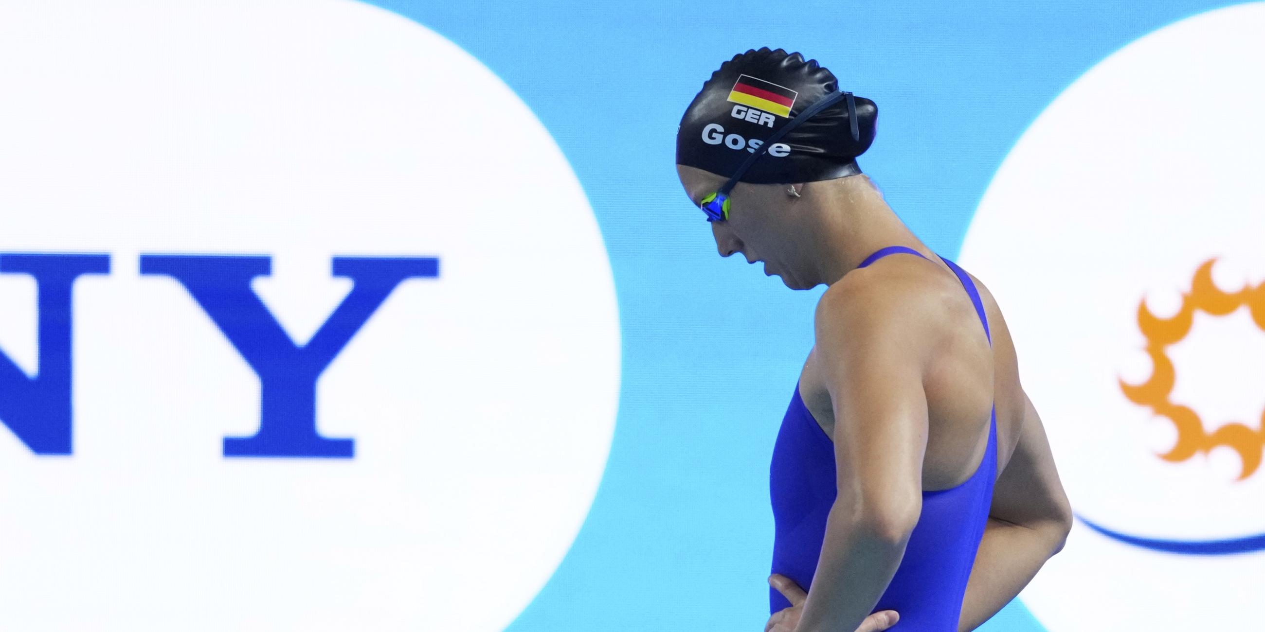 Isabel Gose bereitet sich auf den Wettkampf im 400 Meter Freistil der Frauen bei den Schwimm-WM in Singapur vor
