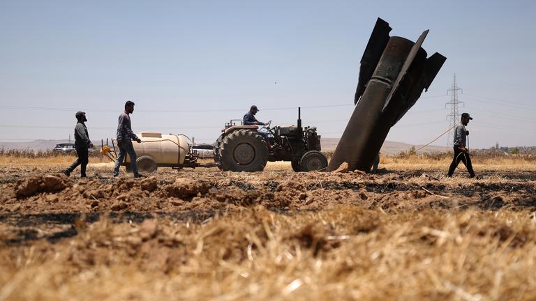Trümmerteile iranischer Raketen nahe der syrischen Ortschaft Najha (Syrien), aufgenommen am 08.06.2026
