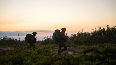 Israelische Soldaten, die inmitten des anhaltenden Konflikts zwischen Israel und der Hamas im Gazastreifen vor Ort operieren am 15.08.2024.