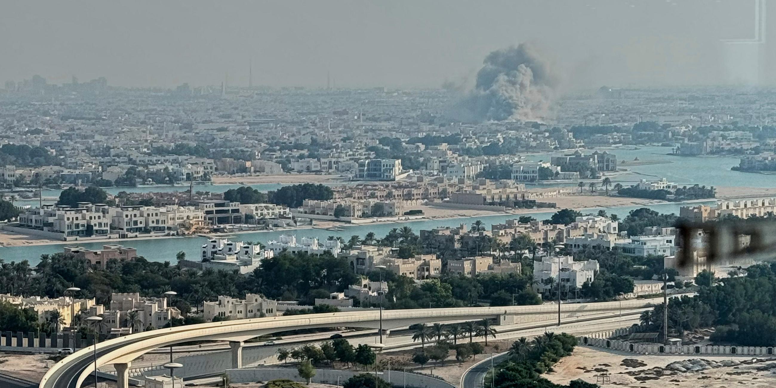 Rauch steigt nach einer Explosion infolge eines israelischen Angriffs am Dienstag, dem 9. September 2025, in Doha, Katar, auf.
