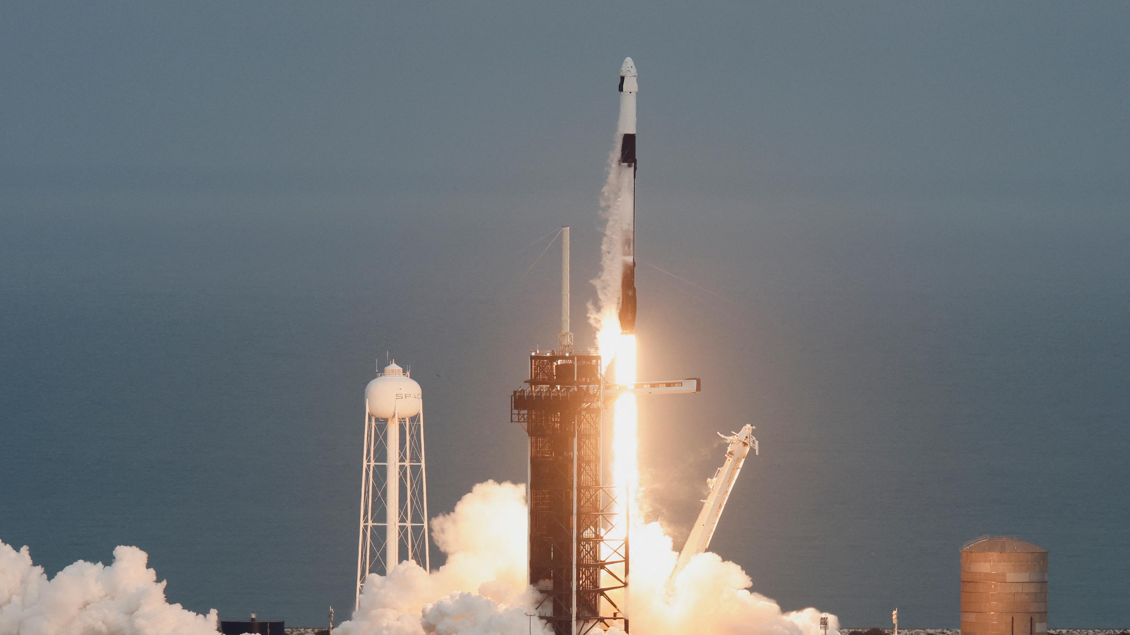 Dritte private Mission zur Internationalen Raumstation gestartet