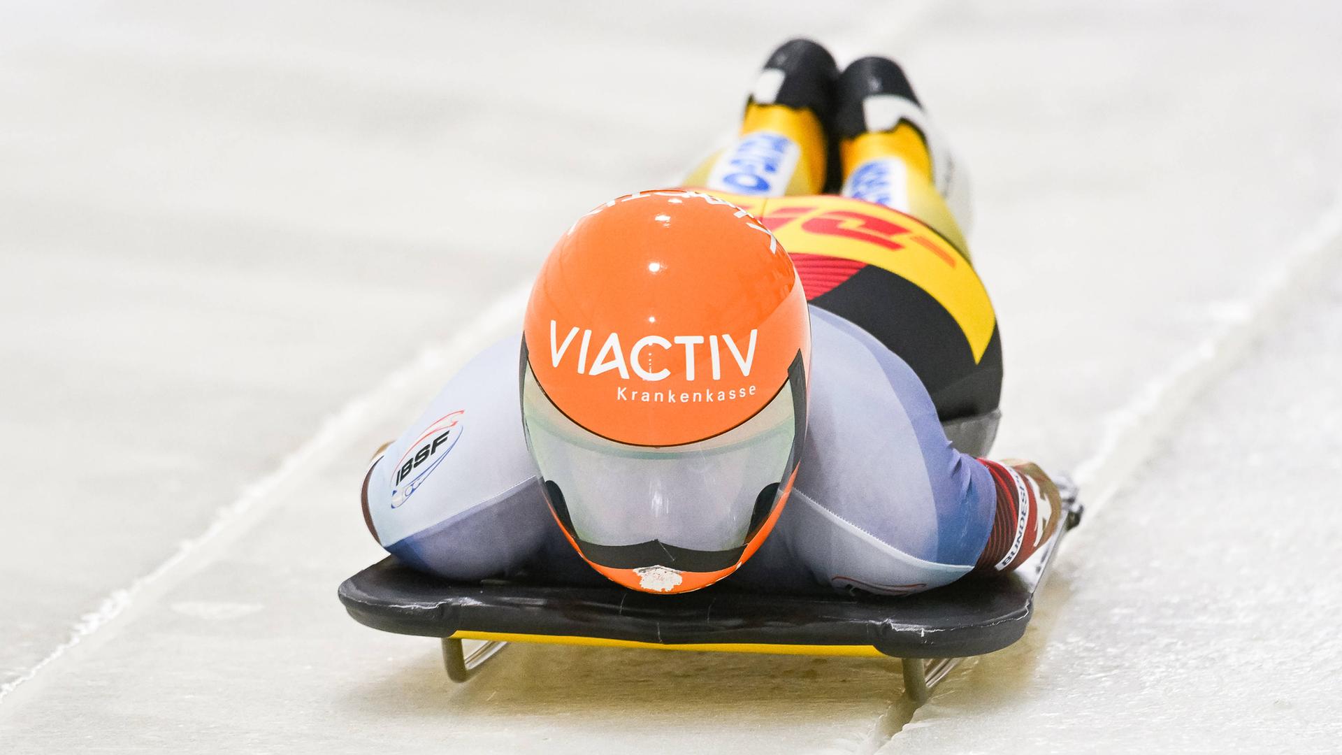 IBSF Bob- und Skeleton-Weltmeisterschaften: Jacqueline Pfeifer (GER) bei ihrem Lauf im dritten Durchgang des Skeleton-Wettbewerbs der Frauen am 07.03.2025 am Mt. Van Hoevenberg in Lake Placid, USA.