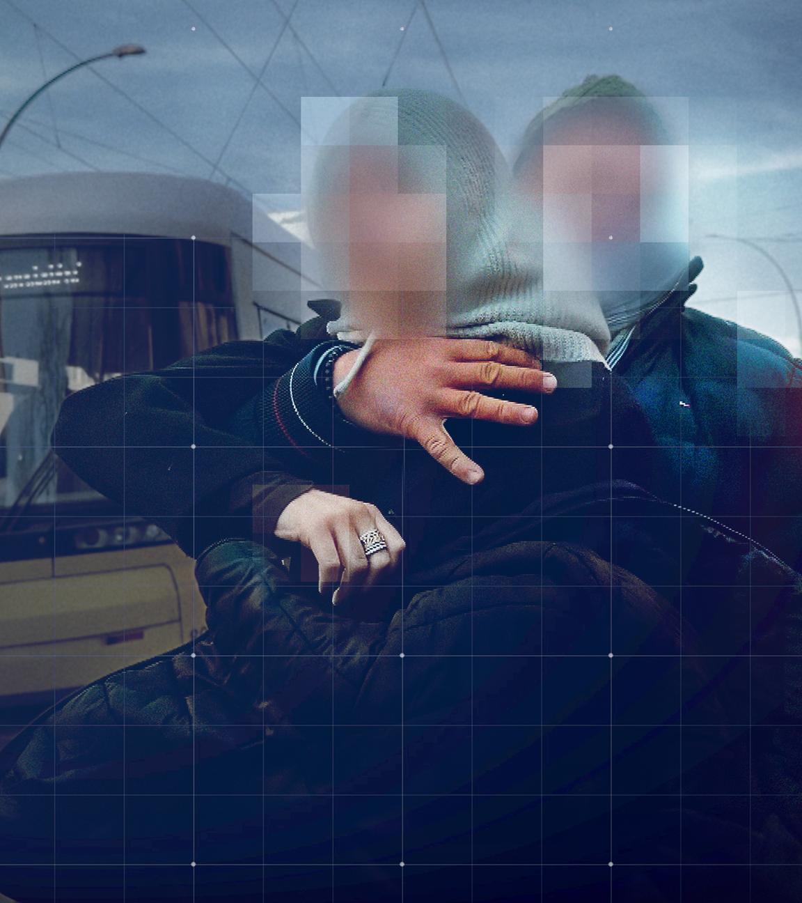 Montage: Zivilfahnder hält neben einer Straßenbahn eine Taschendiebin fest