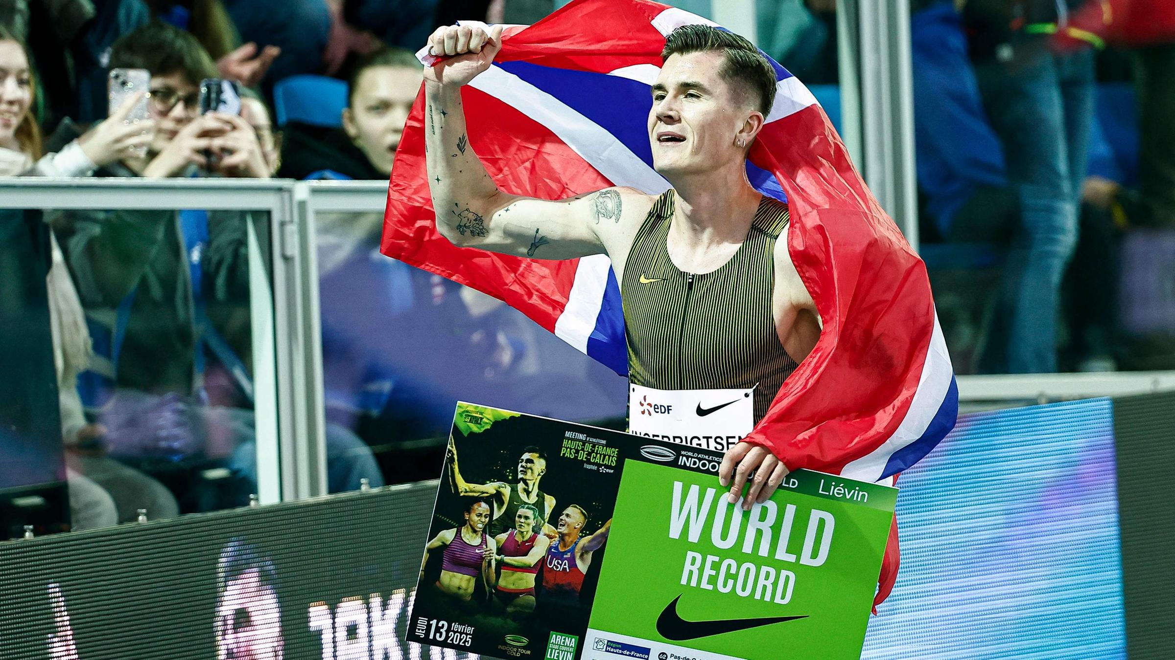 Jakob Ingebrigtsen feiert seine Weltrekorde