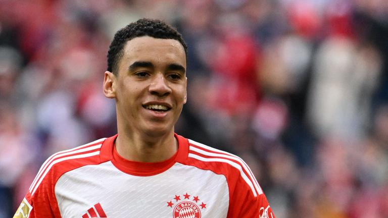 Jamal Musiala im Trikot des FC Bayerns.