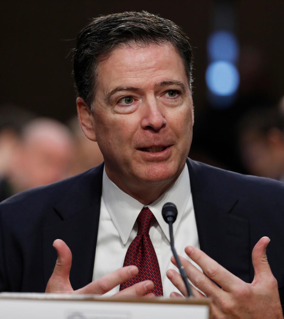  Der ehemalige FBI-Direktor James Comey spricht während einer Anhörung des Geheimdienstausschusses des Senats im Kapitol in Washington.