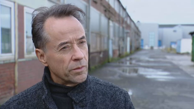 Jan Josef Liefers am Set von "Grenzgänger"