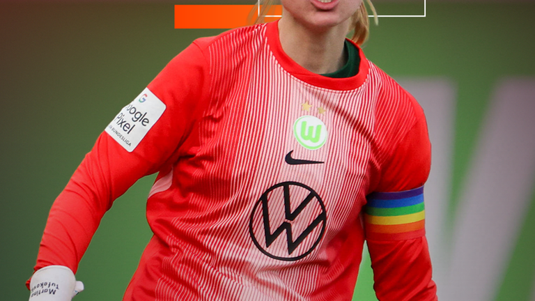 Wolfsburg Janina Minge als Torfrau
